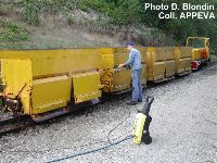 Cleaning of ballast wagon